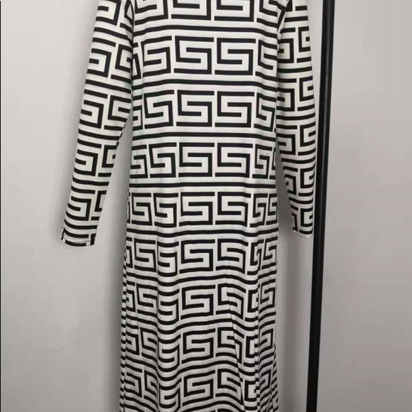 Long Sleeve Two Piece (Belt Not Included) - Picture 2 of 3